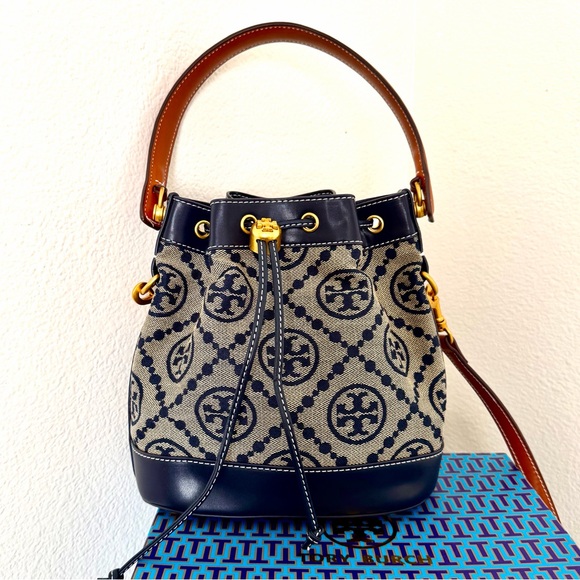 Tory Burch Navy and Tan Shoulder Bag - Picture 1 of 3